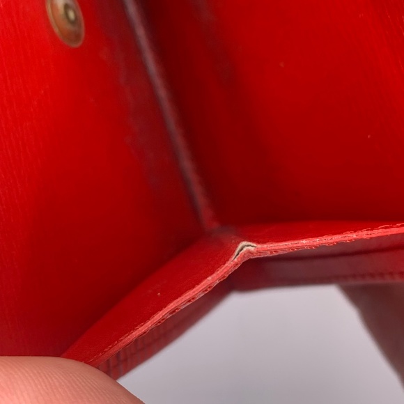 Louis Vuitton Red Epi Trifold Wallet and Coin Pouch - Picture 14 of 17